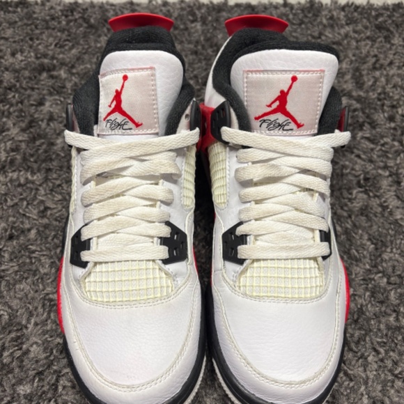 Air Jordan 4 Retro Grade School Red Cement Size 4.5 Youth Pre-Owned Hardly Used - Picture 3 of 6